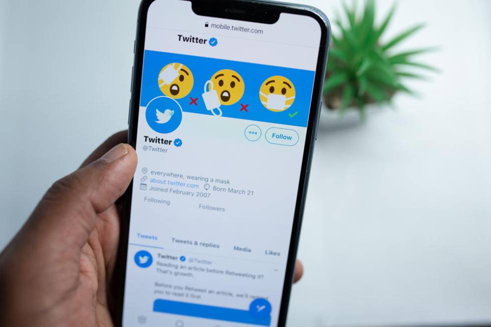 Twitter en un smartphone