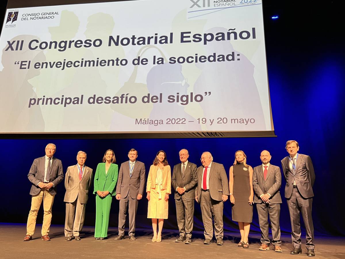 Los notarios buscan fórmulas para proteger la dignidad y la libertad en la vejez