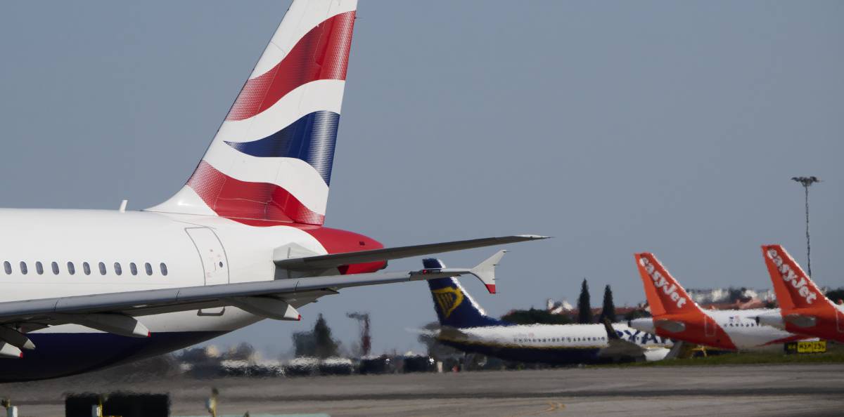 Aviones de British Airways, Ryanair y Easyjet el pasado mes de febrero en el aeropuerto de Lisboa.