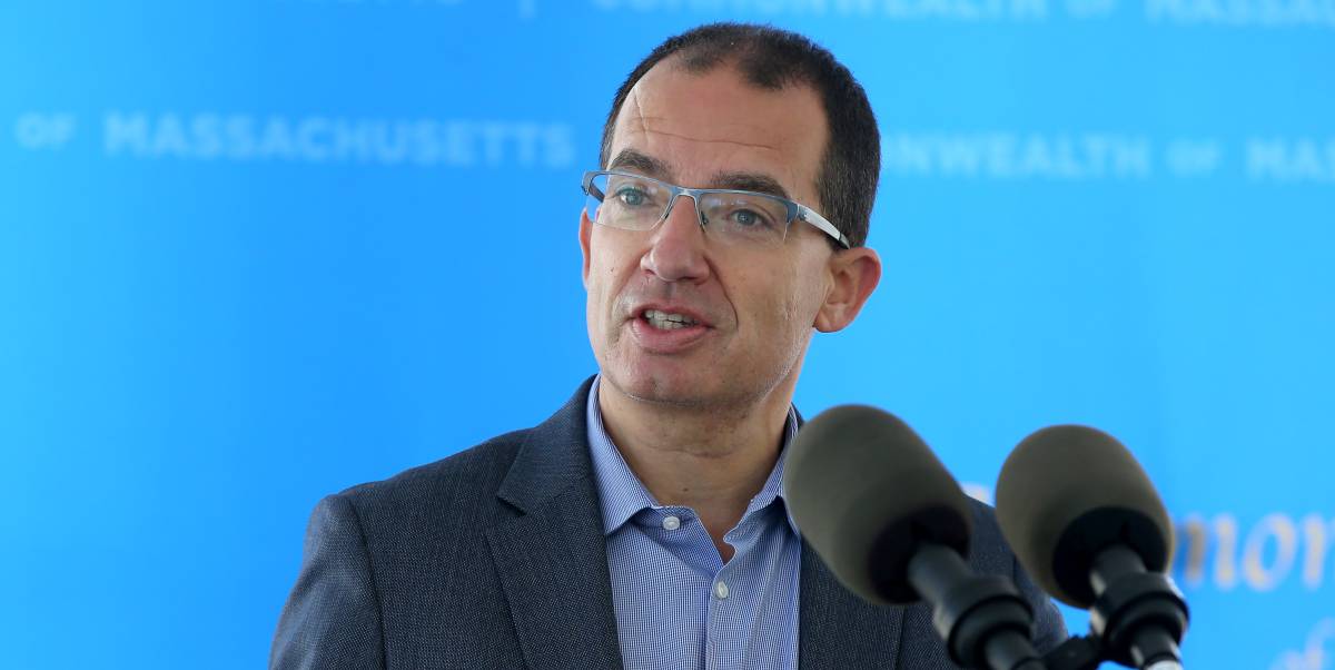El CEO de Moderna vende acciones por 600 millones y donará lo ingresado a ONG