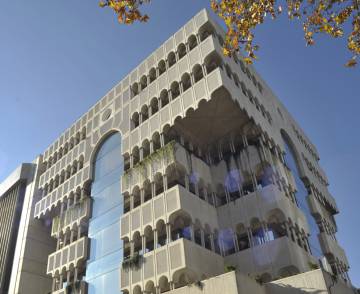 Operación inmobiliaria en el sector legal: los bufetes que cambian de sede el próximo curso