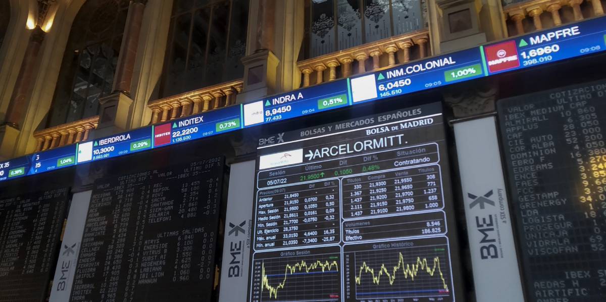 Panel del Ibex en la Bolsa de Madrid.