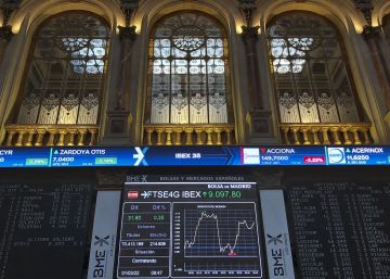 El Ibex retrocede un 0,4% y logra mantener los del 8.000 puntos El Ibex retrocede un 0,4% y logra mantener los del 8.000 puntos
