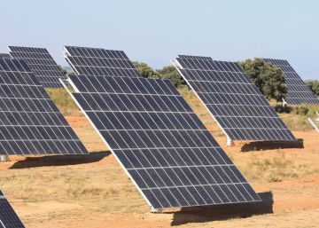 Solarpack refuerza su posición de liderazgo y adquiere el 100% de Solaer Solarpack refuerza su posición de liderazgo y adquiere el 100% de Solaer