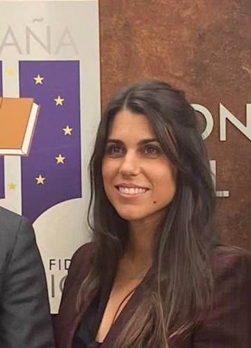 Estudiar embarazada o con la familia en Ucrania: dos nuevas notarias cuentan su historia de superación