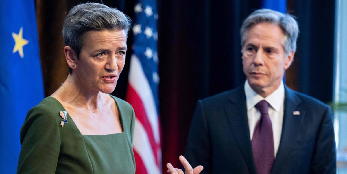 Margrethe Vestager junto Anthony Blinken.
