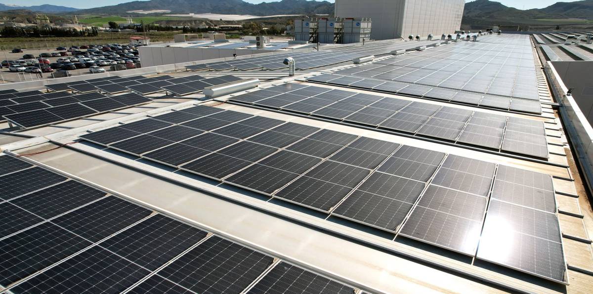 Instalación fotovoltaica para autoconsumo en La Comarca Meats (Murcia).