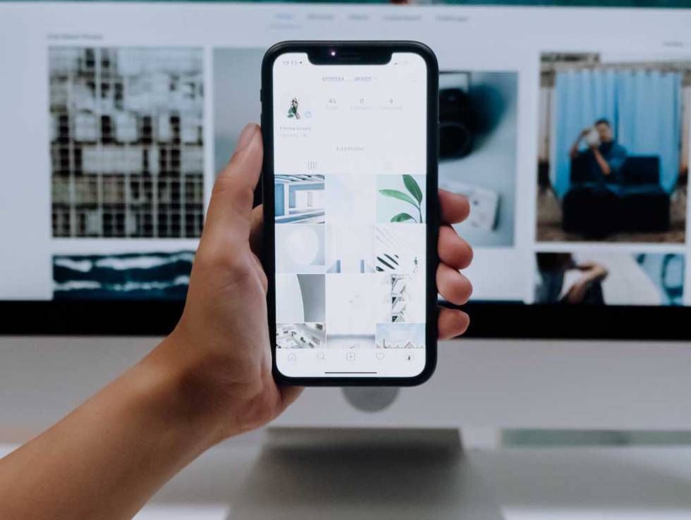 Frontal de un teléfono iPhone de Apple