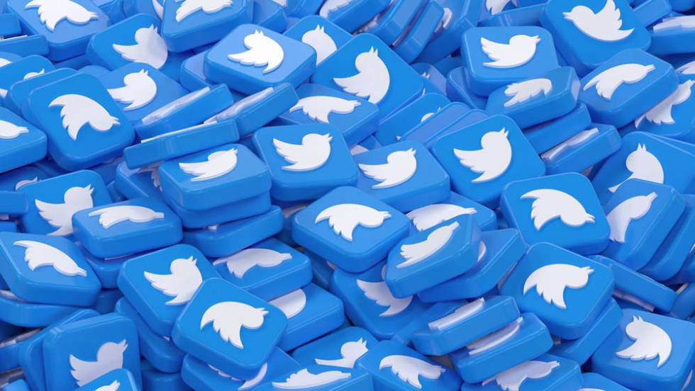 Varios logotipos de Twitter de color azul