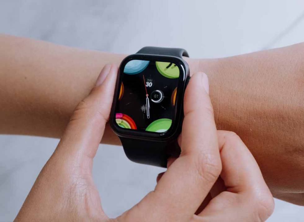 Pantalla del Apple Watch de color negro