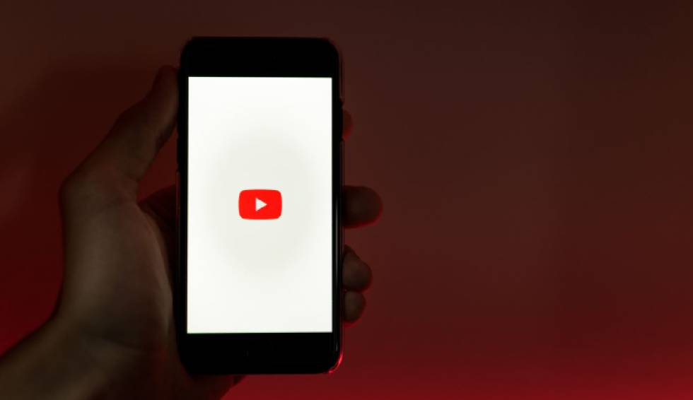 YouTube quiere evitar al suplantación de Youtubers a través de canales de fans