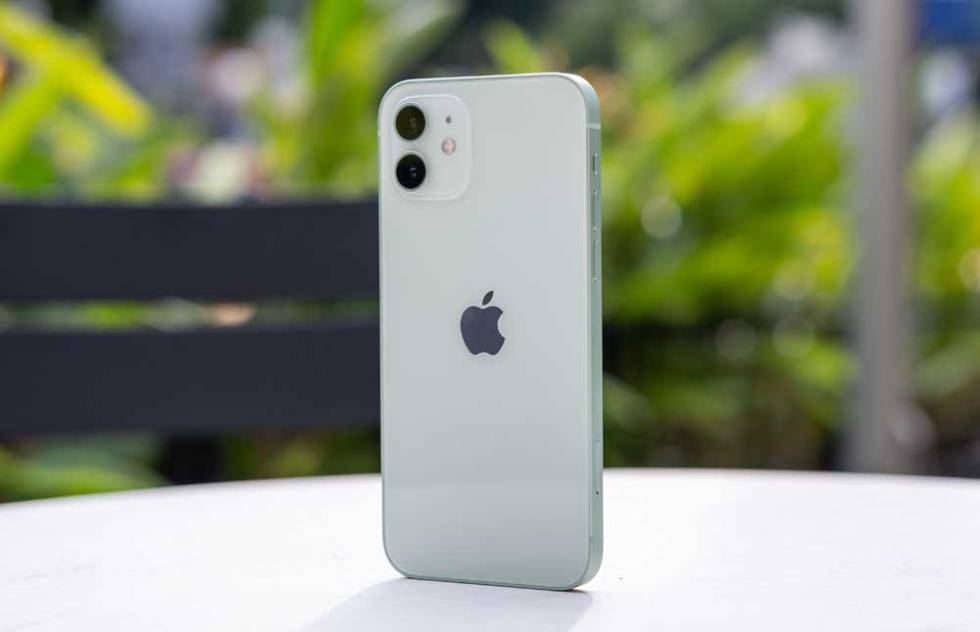 Trasera de un iPhone 12