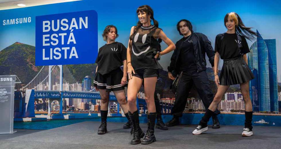 Cantante Lucy Paradise evento Samsung