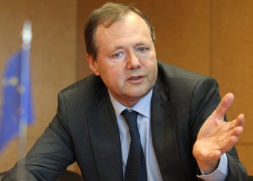 El responsable del departamento digital de la Comisión Europea, Roberto Viola, durante la entrevista.