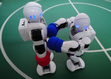 Robots boxeadores durante una exhibición en Shenyang (China) en 2015.