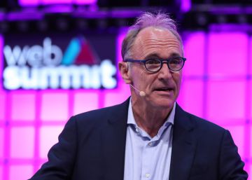 Tim Berners-Lee habla durante el Web Summit de 2018 en Lisboa, Portugal.
