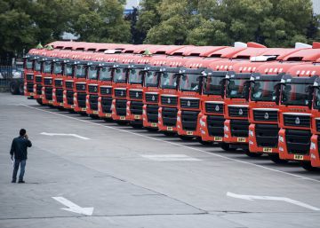 Los camiones de Sinotruk, listos para pasar revista