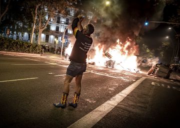 El porqué de los selfis en las hogueras