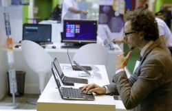 La industria informática ultima un 'plan Renove' junto a la Administración  | Tecnología | Cinco Días