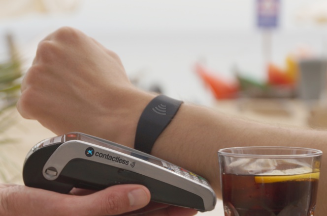 Visa presenta primera pulsera inteligente para pagos 'contactless' | Gadgets | Días
