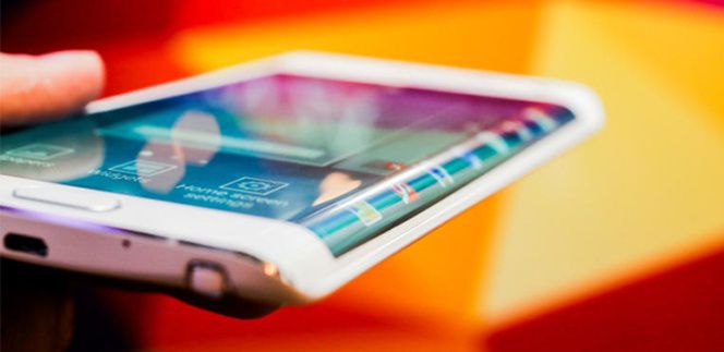 El Samsung Galaxy S6 Edge contará con una pantalla con doble lateral curvo  | Smartphones | Cinco Días