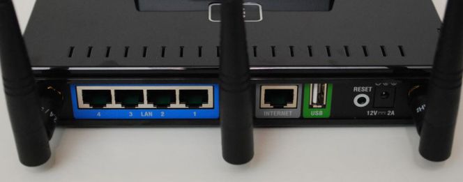 Anfibio repetir entrenador Cómo usar un viejo router para crear tu propio servidor multimedia  inalámbrico | Lifestyle | Cinco Días