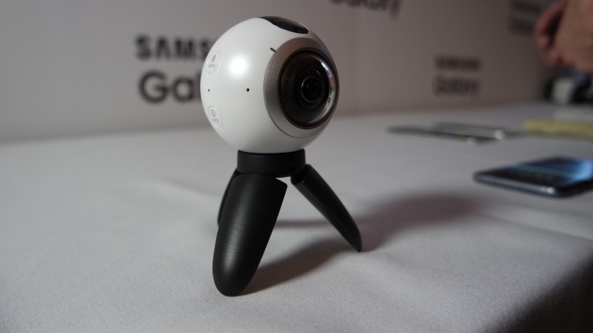 regular Error bolsillo Gear 360, una cámara de realidad virtual para los Galaxy S7 y S7 Edge |  Smartphones | Cinco Días