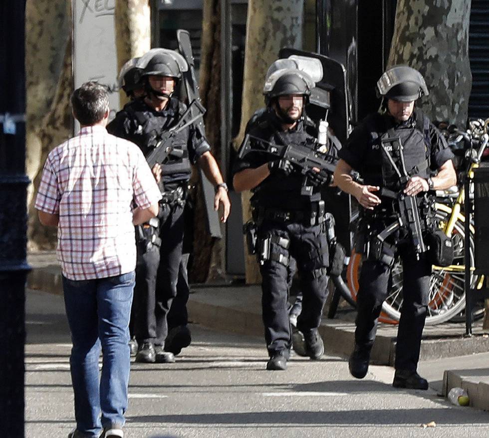 Fotos El Atentado De La Rambla De Barcelona En Imágenes Cinco Días