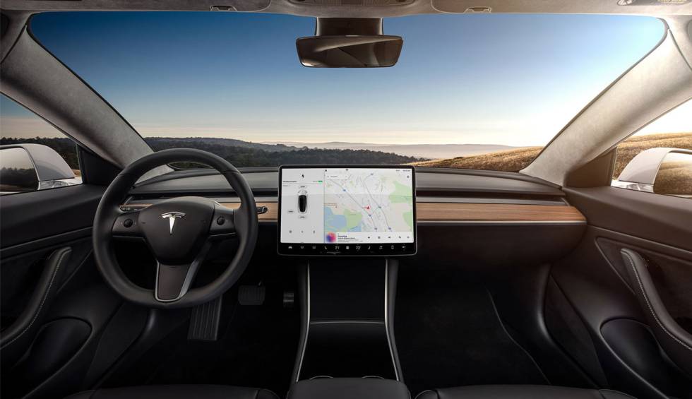 Así es como funciona la enorme pantalla táctil del Tesla Model 3 | Motor |  Cinco Días