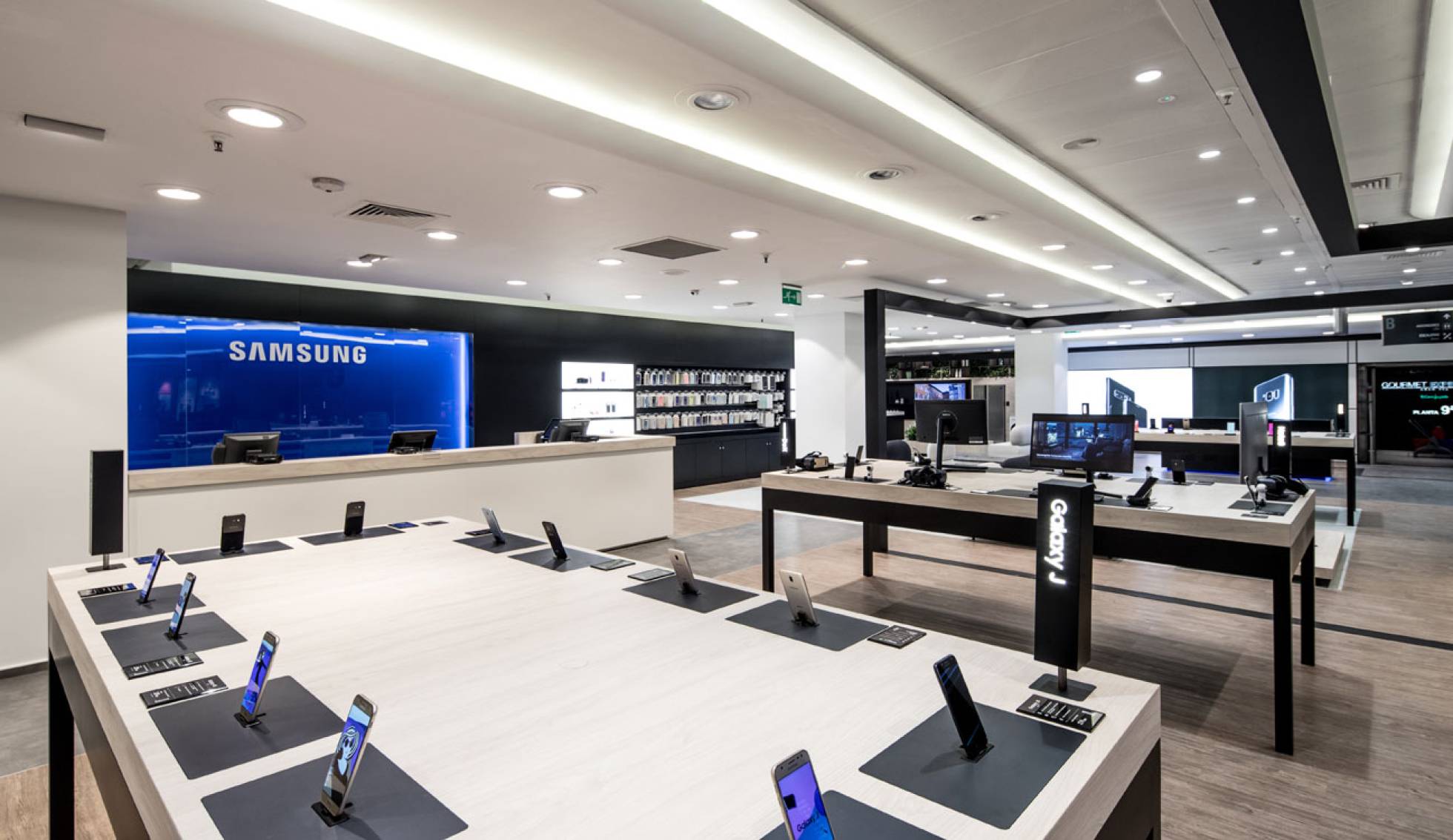 Samsung abre en el Corte Inglés de Callao su tienda más grande en