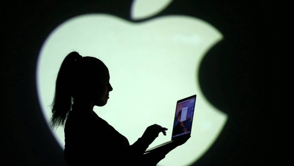 Apple обвинили в дискриминации и сексуальных домогательствах внутри компании Apple обвинили в дискриминации и сексуальных домогательствах внутри компании