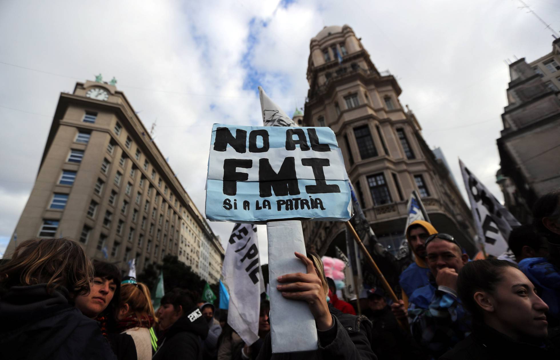 El rescate del FMI empaña el interés de las pymes por Argentina ...