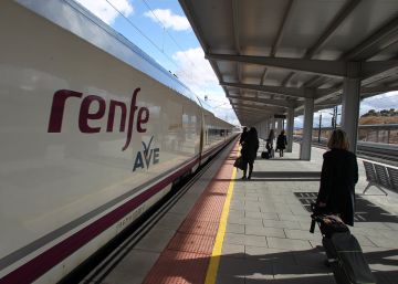 Renfe se alía con Telefónica en busca de ‘startups’ que promuevan su despegue tecnológico