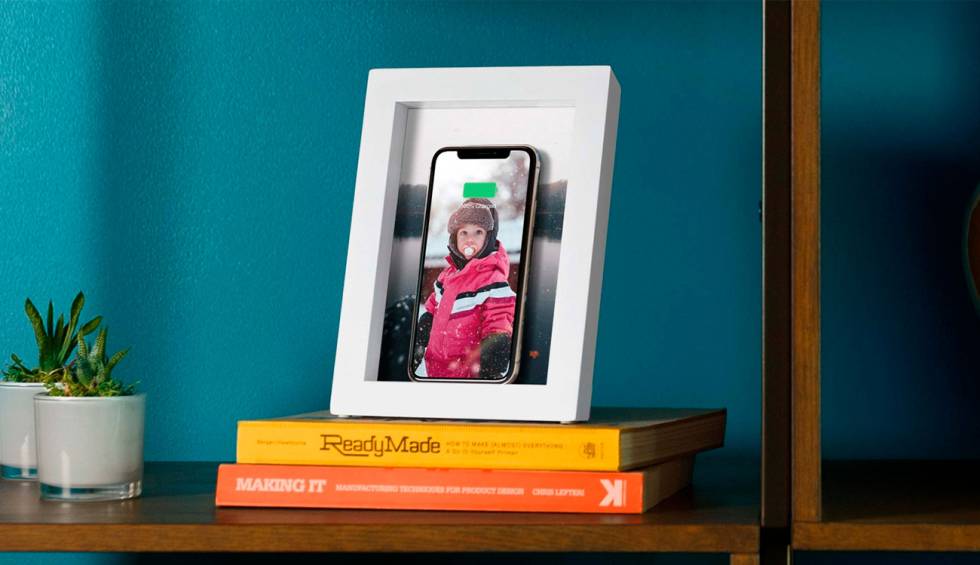 Este marco de fotos carga tu iPhone de manera inalÃ¡mbrica