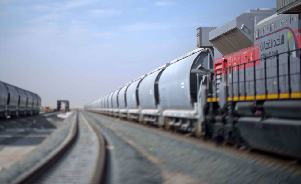 Acciona busca colocarse en el megaproyecto del tren de Emiratos Árabes |  Compañías | Cinco Días
