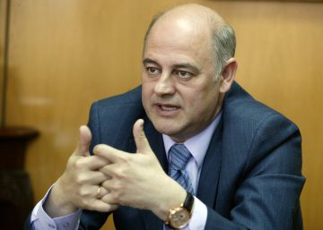 La empresa química Sniace, en la cornisa