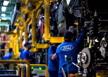 Ford propone a sindicatos un ERTE de cuatro días en Almussafes para toda la plantilla