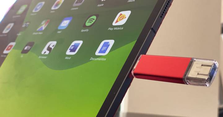 recinto Servicio Refrescante Cómo copiar fotos del Carrete de tu iPad Pro a una llave USB | Lifestyle |  Cinco Días