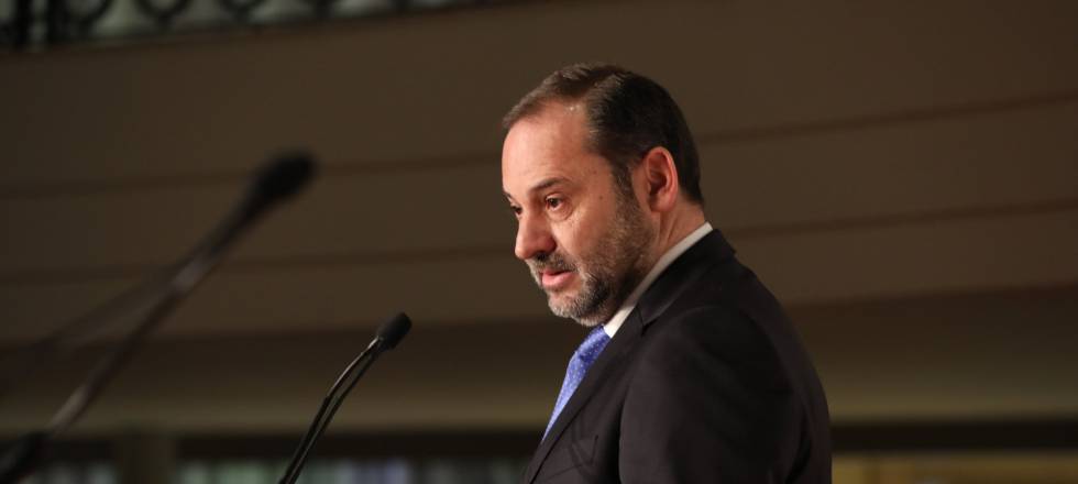 Fomento prepara un plan de viviendas en alquiler a través de cesiones de suelo a 50 años