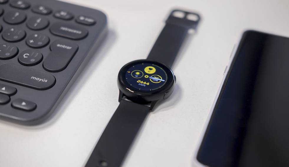 smart watch under 3000 rs