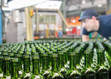 Vidrala cierra la venta de su planta belga por dos euros