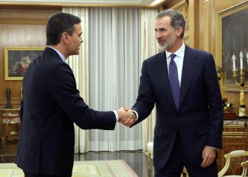 Pedro Sánchez acepta el encargo del Rey y convoca a Casado y Arrimadas