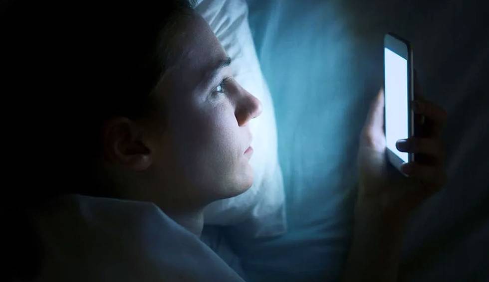 Los filtros de luz azul son más dañinos para dormir que la propia luz azul  | Lifestyle | Cinco Días