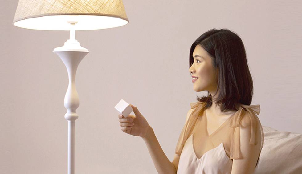 Xiaomi lanza una lámpara LED inteligente y un nuevo altavoz