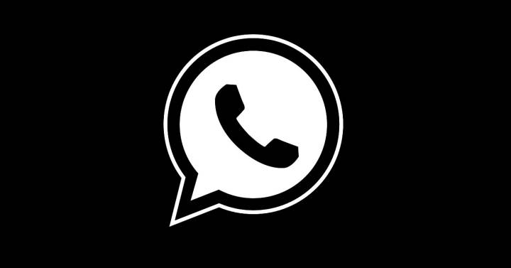 El modo oscuro de WhatsApp se prepara para llegar a la versión web y de  escritorio | Lifestyle | Cinco Días
