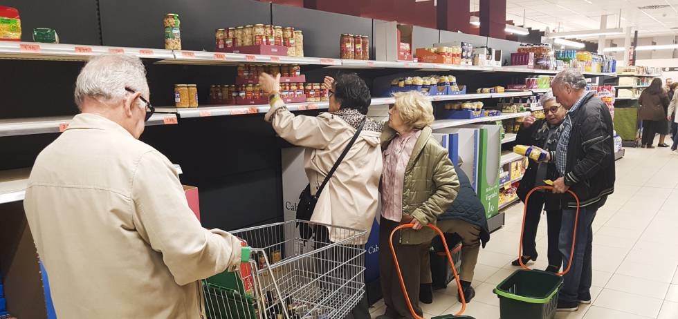 Mercadona suspende la tienda Madrid y Carrefour los envíos a en cuarentena | Compañías | Cinco Días