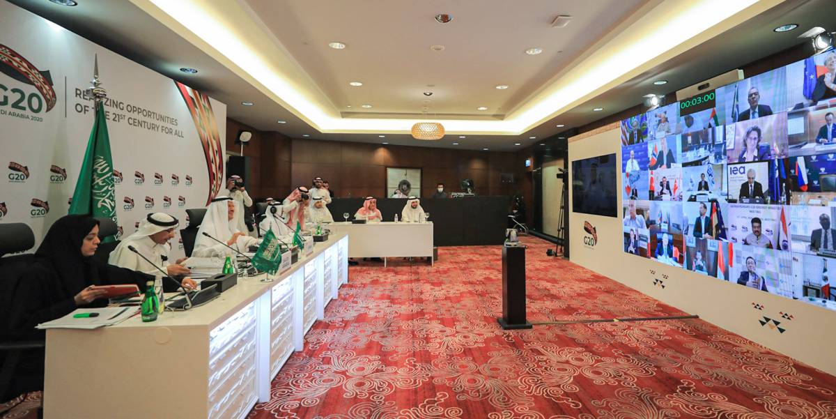 El ministro saudí de Energía, Abdulaziz bin Salman durante la reunión telemática de los ministros de Energía del G20 