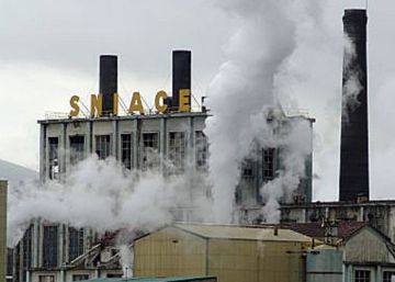 Industria estudiará la reapertura
de Sniace para producir material para mascarillas