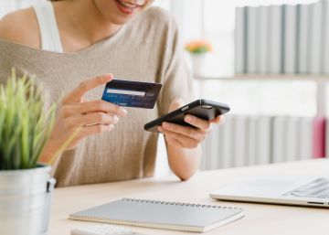 El adiós al efectivo no gusta en el comercio