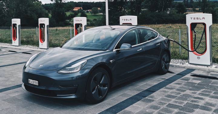 Las baterías de Tesla podrán durar 16 años aguantar dos millones de kilómetros | Motor | Cinco Días